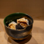 うを徳 - 2021.5 黒トリュフペーストを乗せた大阪湾トラフグ白子ミニ丼