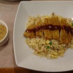 レストラン三宝 - 排骨炒飯