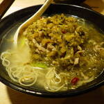 沪上一家辣肉面馆 - 