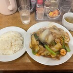 南海飯店 - かたい焼ソバ＋ライス