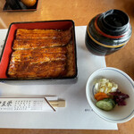 鰻割烹 伊豆栄 - このビジュアルは見飽きない