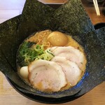 クリーミーTonkotsuラーメン 麺家神明 - 