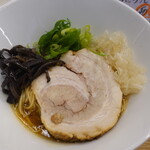 ふく流ラパス 分家 WADACHI - 日本酒清湯油そば