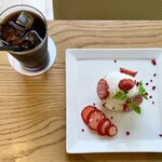 赤門テラスなゆた - 苺いちえセット アイスコーヒーで