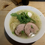 本丸亭 - 本丸塩らー麺￥850 味玉サービス