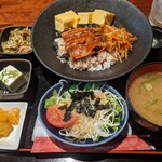 月の宴 - うな玉丼