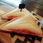 stand cafe KICHI - ハムとチーズのホットサンド