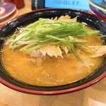 回転寿し トリトン - 【2021年05月】サーモンあら汁＠209円。