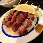 じゃんがら - 手前から、タン、レバー、カシラ、ナンコツ