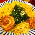 まるきんラーメン - 麺と具