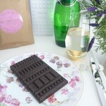 ル・ショコラ・アラン・デュカス - タブレットとティーソーダ