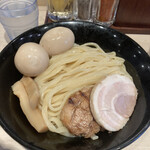 アンダーグラウンド ラーメン 頑者 - 