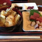 Oshokujidokoro Sengyoshou Uotetsu - 天丼と刺身のランチ
