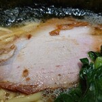 横浜ラーメン 真砂家 - 窯焼きチャーシュー