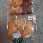 ベジジ - くまさんクッキー250円&鳥のクッキー160円