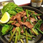 江戸川 - 牛肉とニンニクの芽炒め