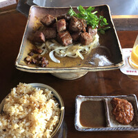 横浜瀬里奈 ステーキドーム - 