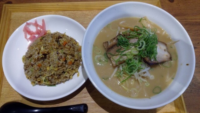 てんしとあくま 東部市場前 ラーメン 食べログ てんしとあくま 東部市場前 ラーメン 食べログ