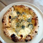 PIZZA GALLERIA - ピザゴルゴンゾーラ
