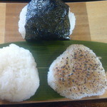 塩むすび　１００円　おかか１２０円　焼きおむすび（醤油）　１２０円
