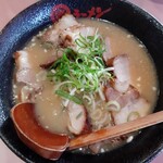 丸徳ラーメン - みそチャーシュー麺(にんにく入り)1,100円