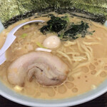 横浜家系ラーメン 魂心家 - 味噌豚骨ラーメン