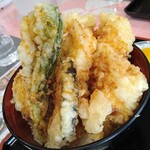 花みさき - 真ふぐ天丼のアップ