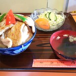 中華料理 西華 - 肉丼　830円