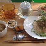 Vegan Cafe - 玄米ランチ 850円 ハーブティー付