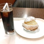 イタリアン・トマト カフェジュニア - カリカリシューとアイスコーヒー