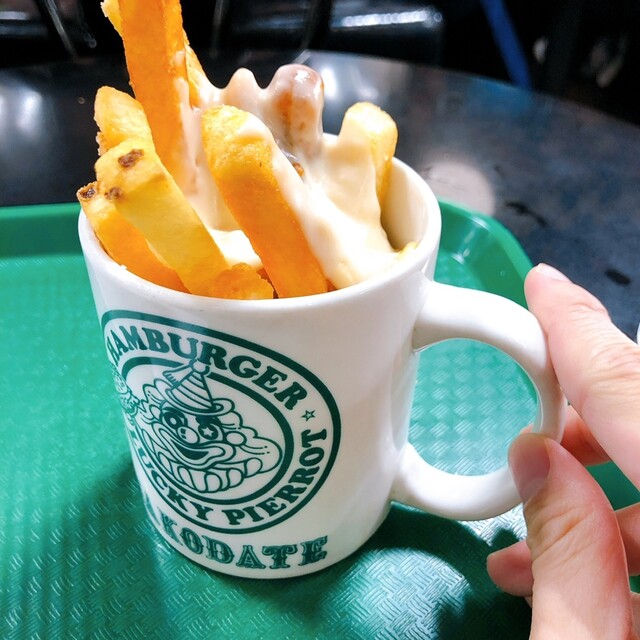 ラッキーピエロ 本町店 Lucky Pierrot 五稜郭公園前 ハンバーガー 食べログ ラッキーピエロ 本町店 Lucky Pierrot 五稜郭公園前 ハンバーガー 食べログ