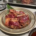 黒毛和牛食べ放題 焼肉結局たれ。 - 