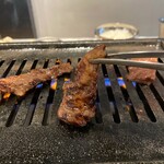 Kuroge Wagyu Utabehoudai Yakiniku Kekkyoku Tare - 