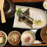 152230825 - 焼き魚定食(ムロアジ)