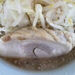 ラーメン もっけだの - ラーメン普通ヤサイマシニンニクの豚