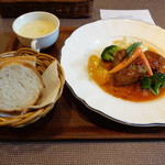 Ｌｅ 日本食堂 - 牛肉の赤ワイン煮込み