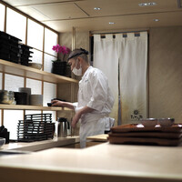 まんてん鮨 日比谷オクロジ店 - 