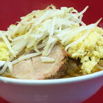 ラーメン二郎 - ラーメン小＋ニンニク多め＋ショウガ半分