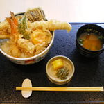 Washoku Tempura Sakusaku - さくさく天丼　８８０円