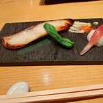 SUSHI 権八 - 