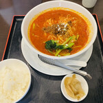 松の樹 - 坦々麺　920円