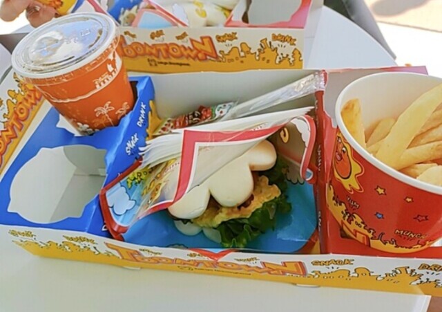 ヒューイ デューイ ルーイのグッドタイム カフェ ベイサイド ステーション カフェ 食べログ ヒューイ デューイ ルーイのグッドタイム カフェ ベイサイド ステーション カフェ 食べログ