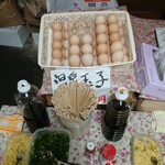 須崎食料品店 - 温泉玉子と薬味コーナー