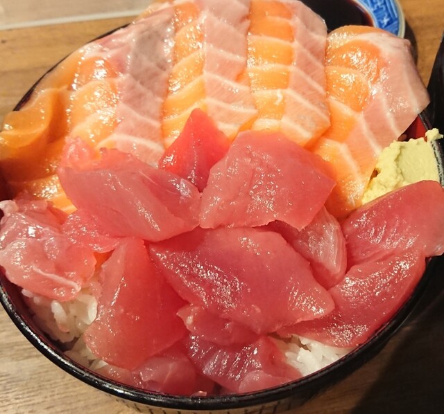 鮪人 マグロンチュ 北新地 海鮮丼 食べログ