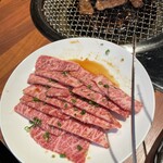 A5黒毛和牛 焼肉食べ放題 肉々苑 新宿店 - 