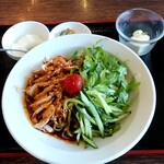 三福屋 - よだれ鶏冷麺780円