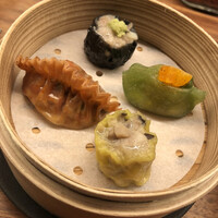 スチーム Dim sum&Wine - 