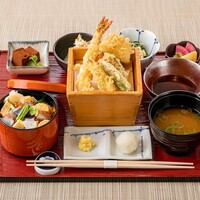 ミニちらし寿司と天ぷら御膳