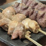 鶏鬨　新川店 - そりれす（275円） 、はつ（220円）