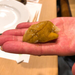 うを徳 - 津軽紫雲丹のにぎり